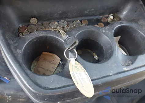 2013 Chevrolet Express 2500 Work Van z USA, uszkodzony, nr VIN 1GCWGFCG2D1111716